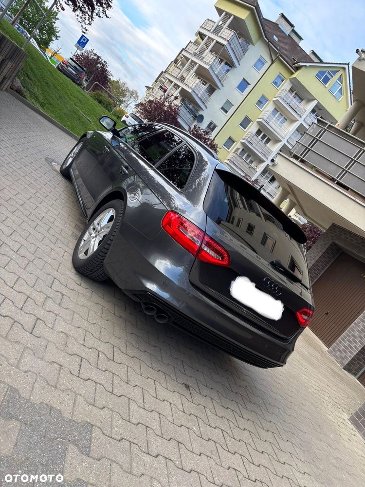 Audi A4 Avant 2.0 TDI DPF clean diesel multitronic S line Sportpaket - 3