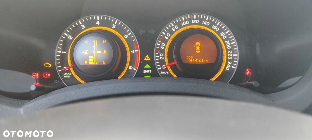 Toyota Auris 1.6 Terra - 3