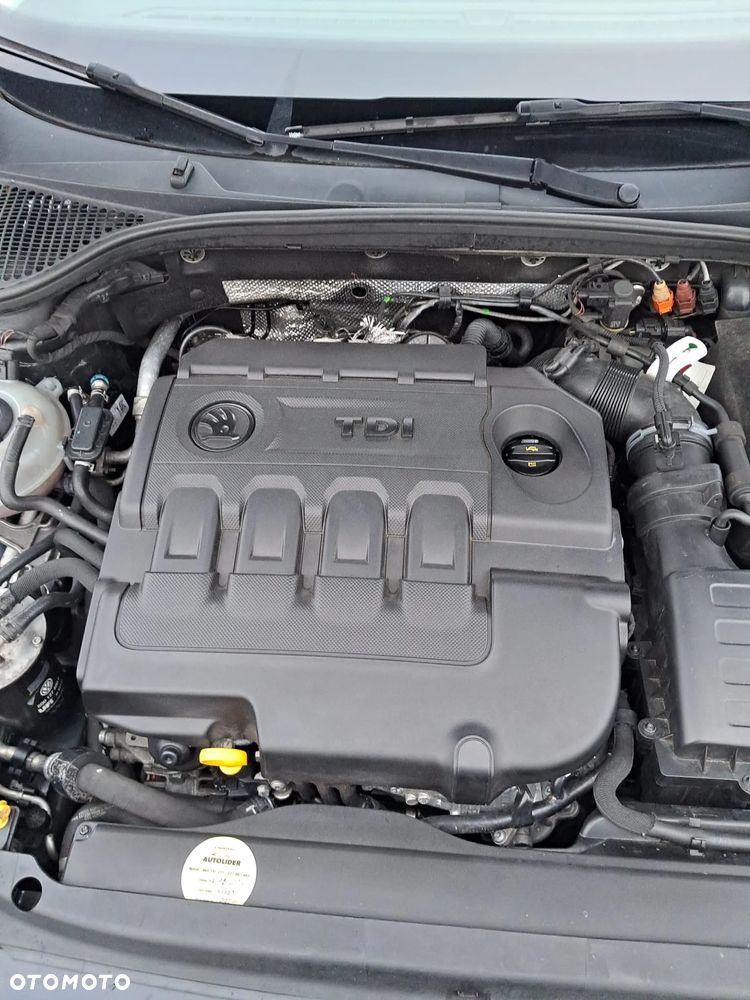 Skoda Octavia 2.0 TDI 4x4 Scout - 4