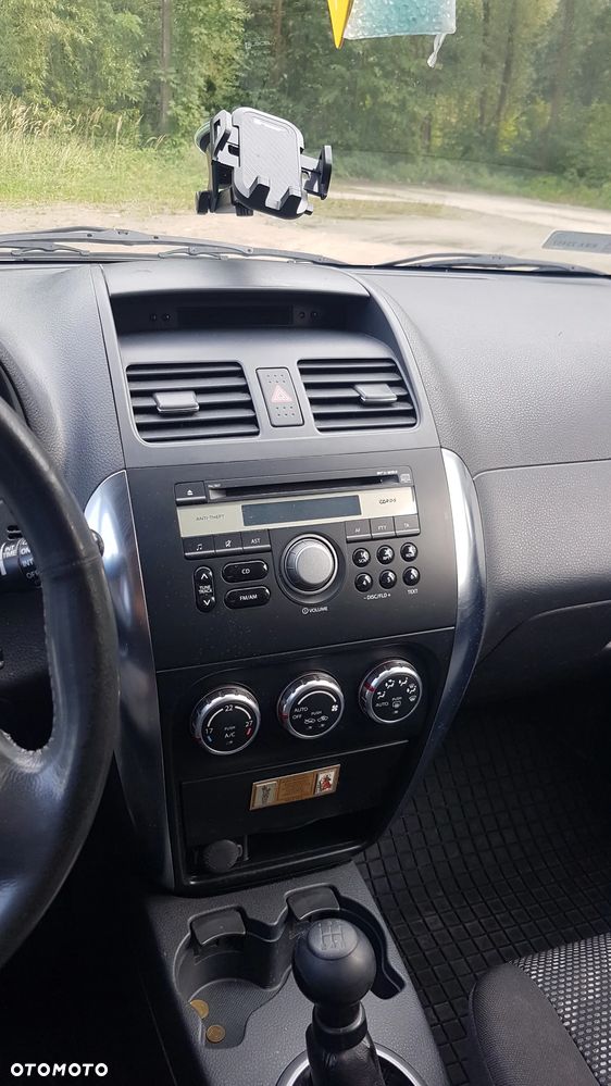 Suzuki SX4 1.6 GLX / Comfort - 11
