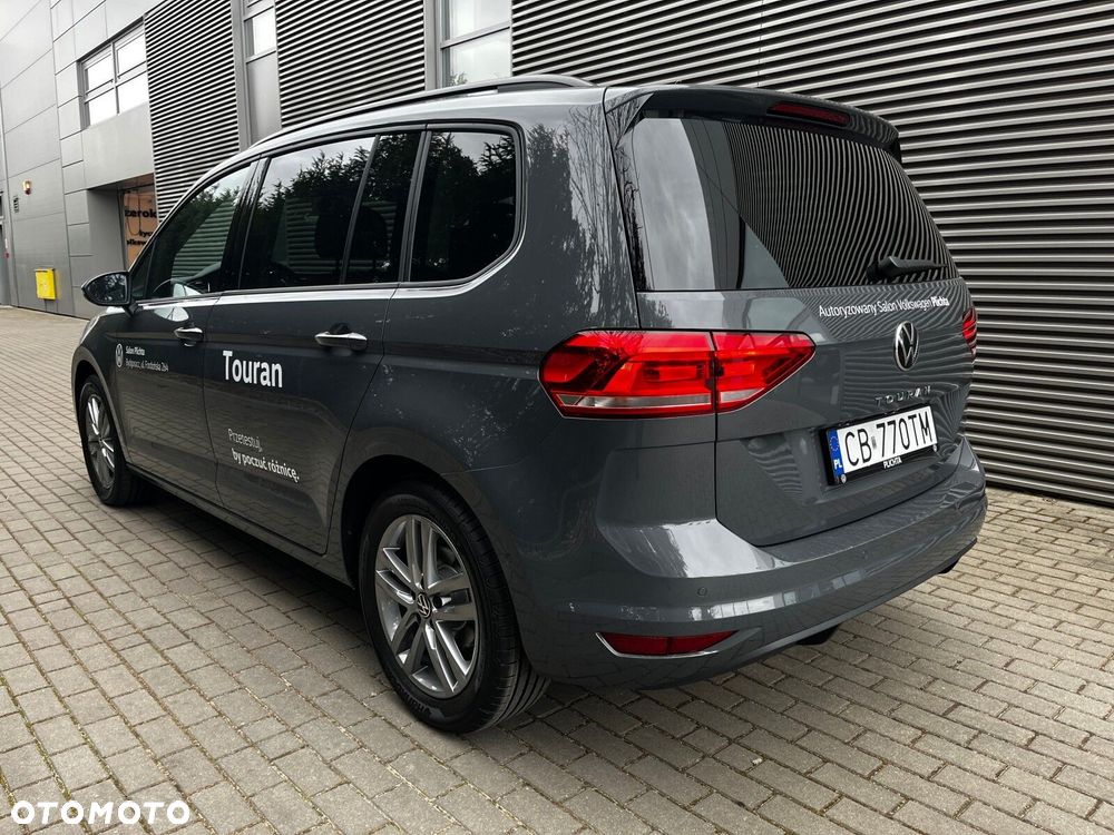 Volkswagen Touran - 5
