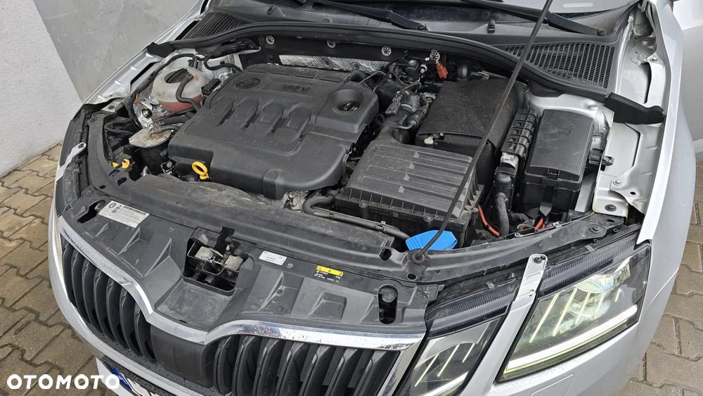 Skoda Octavia 1.6 TDI Ambition DSG - 8