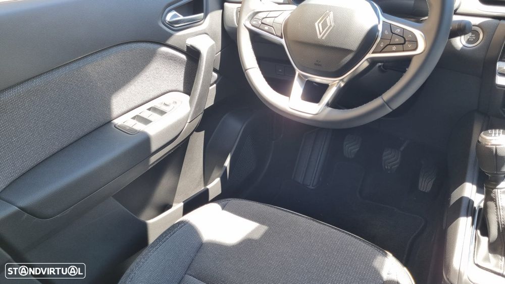 Renault Captur 1.0 TCe Techno Bi-Fuel - 29