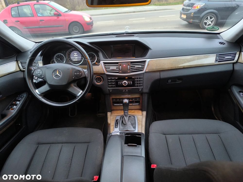 Mercedes-Benz Klasa E 220 CDI Automatik Elegance BusinessEDITION - 12