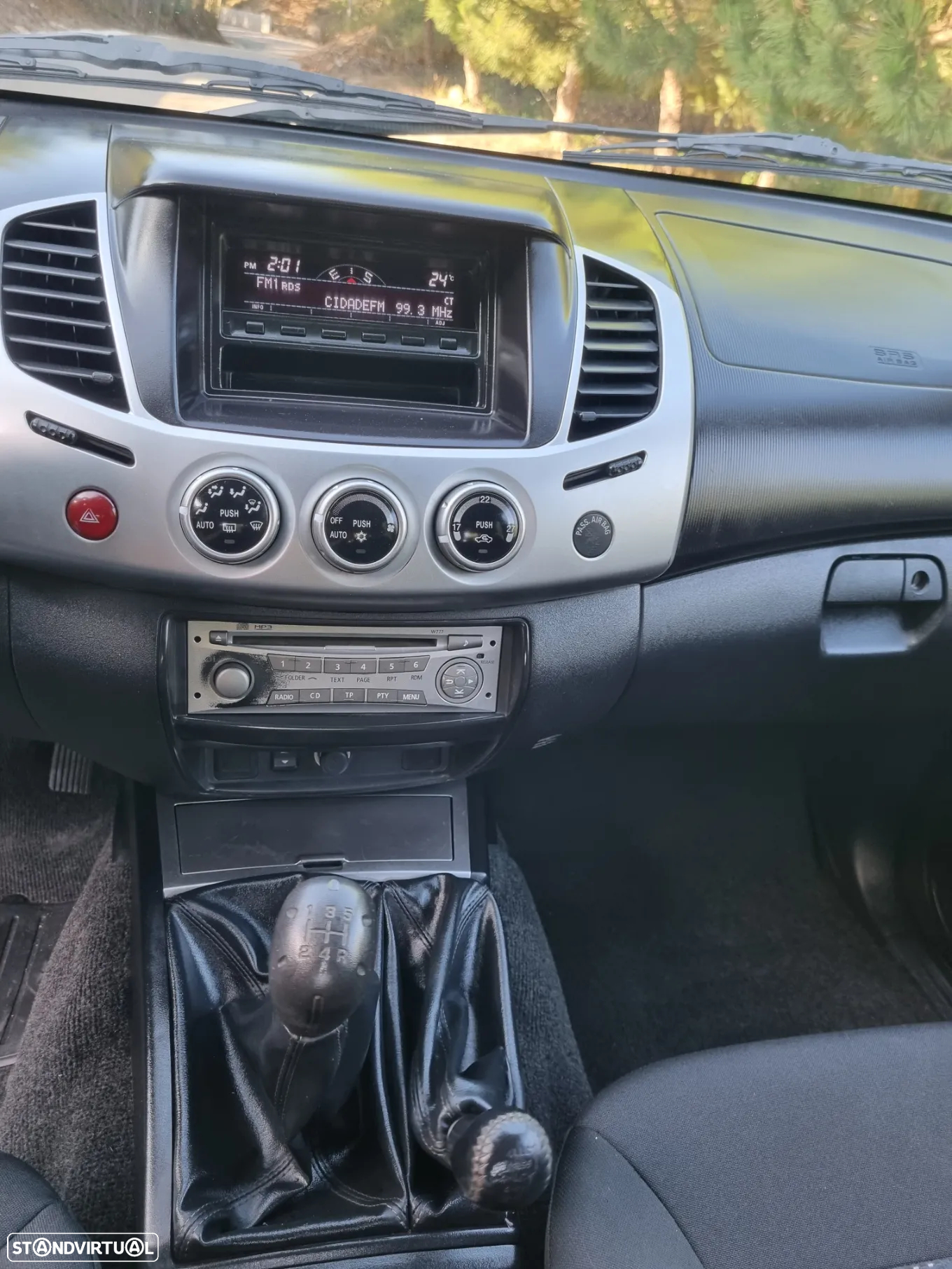 Mitsubishi L200 2.5 DI-D CD Invite AC CC 4WD - 14