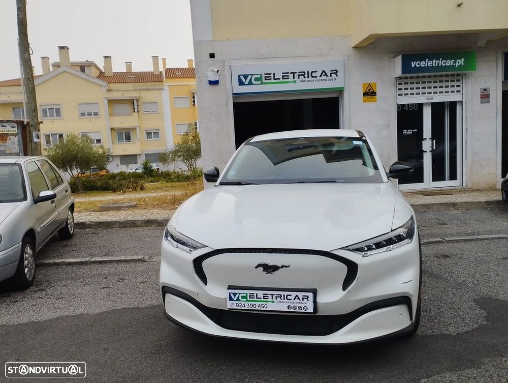 Ford Mustang Mach-E - 6