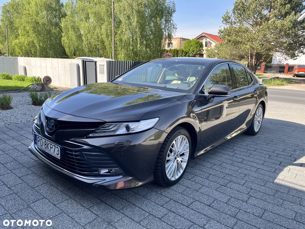 Toyota Camry 2.5 Hybrid Executive CVT - 1