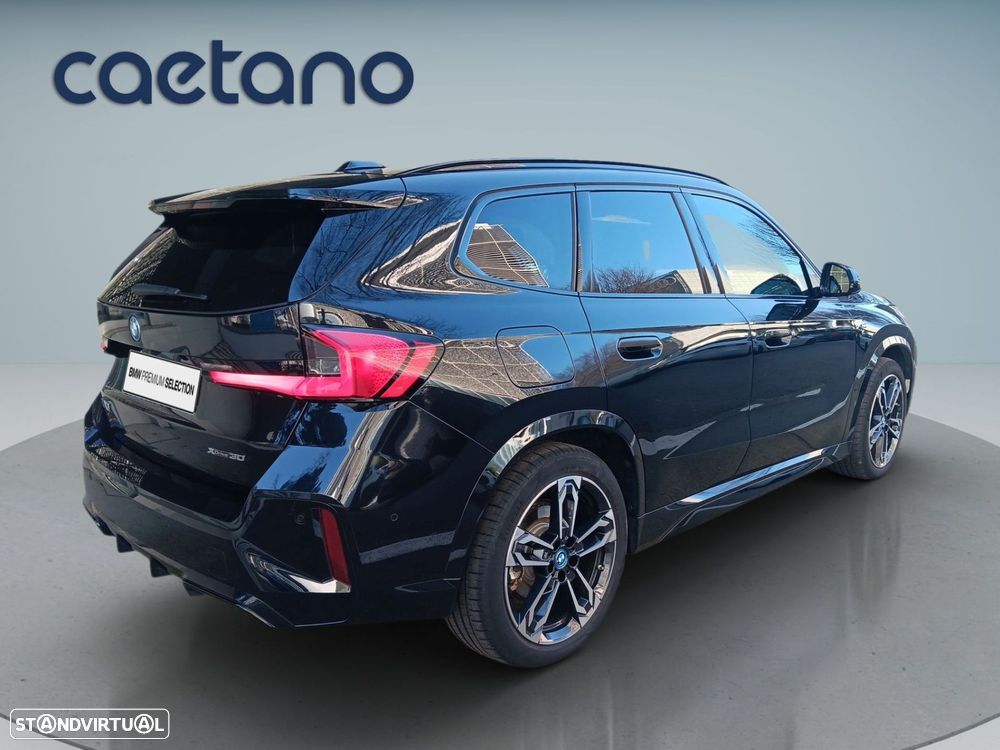 BMW iX1 xDrive30 Pack Desportivo M - 7
