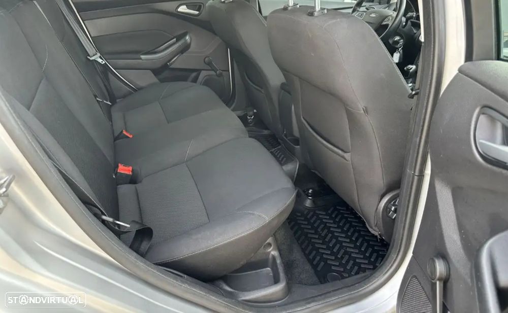 Ford Focus 1.5 TDCi Trend+ - 6