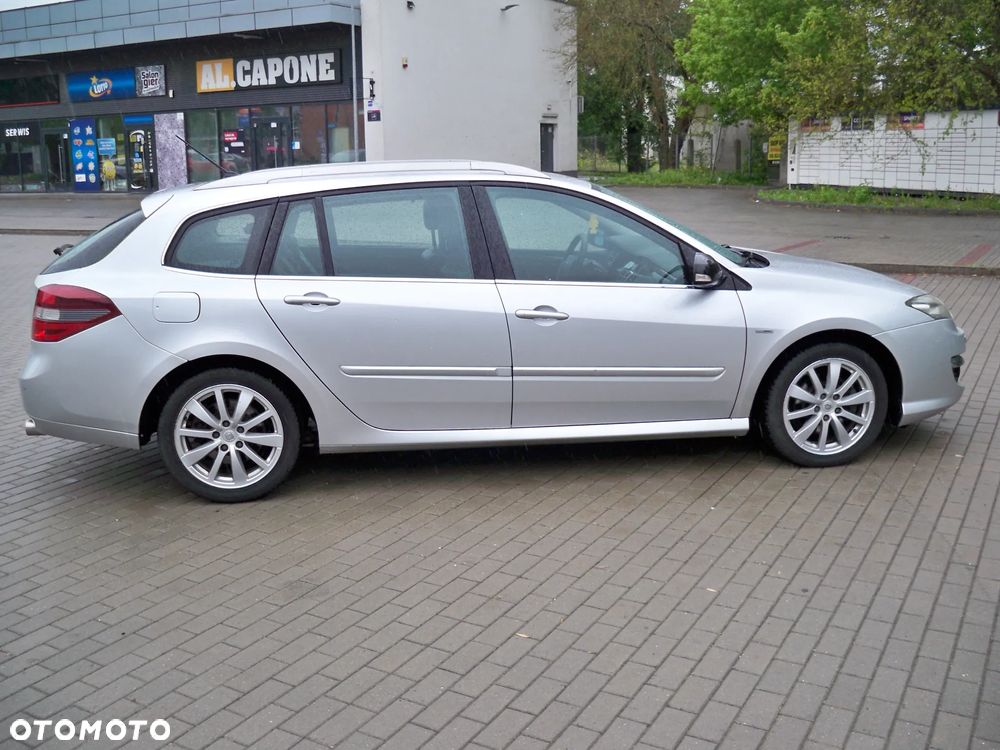 Renault Laguna dCi 175 FAP Bose Edition - 8