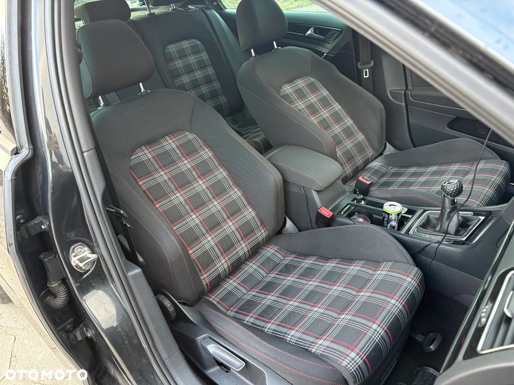 Volkswagen Golf 2.0 TSI BMT GTI - 35