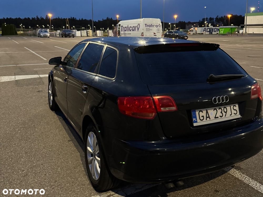 Audi A3 Sportback 1.9 TDI Ambiente - 6