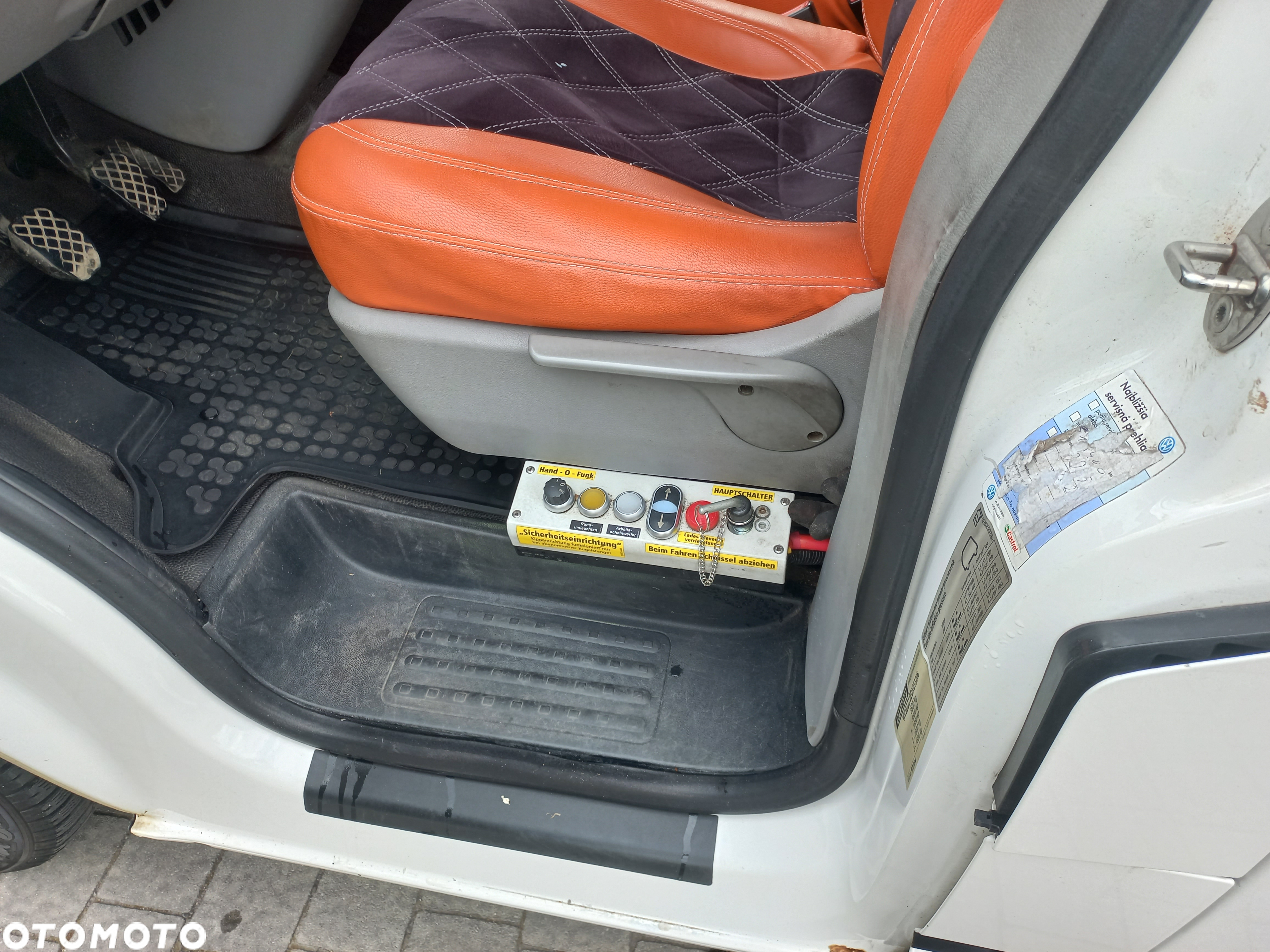 Volkswagen t5 - 11