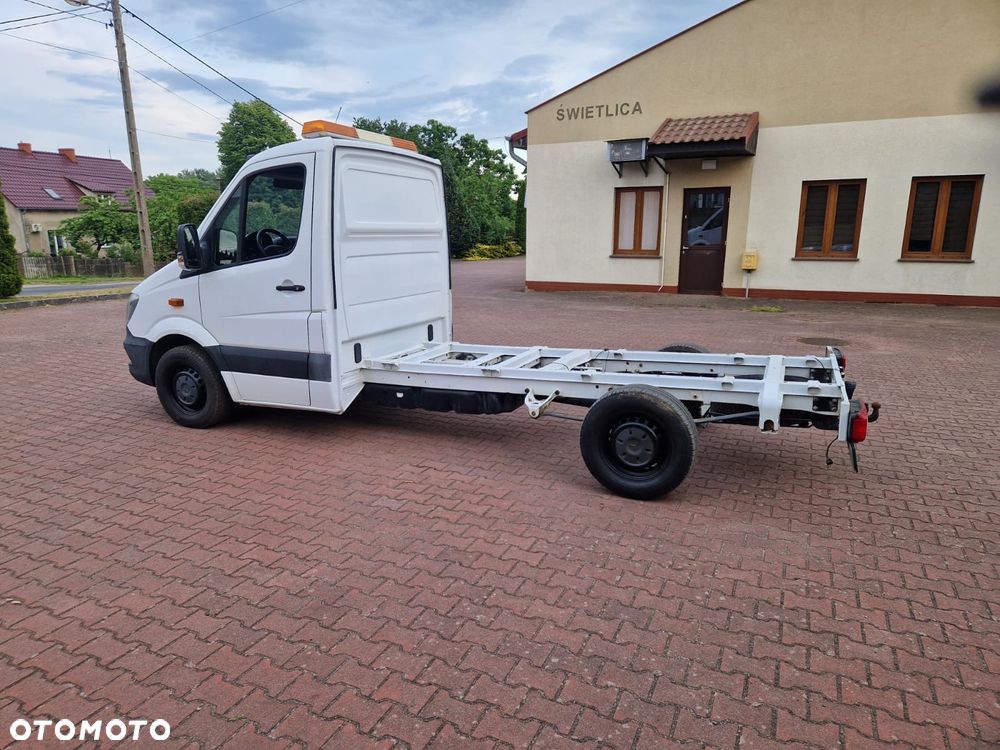 Mercedes-Benz Sprinter - 10