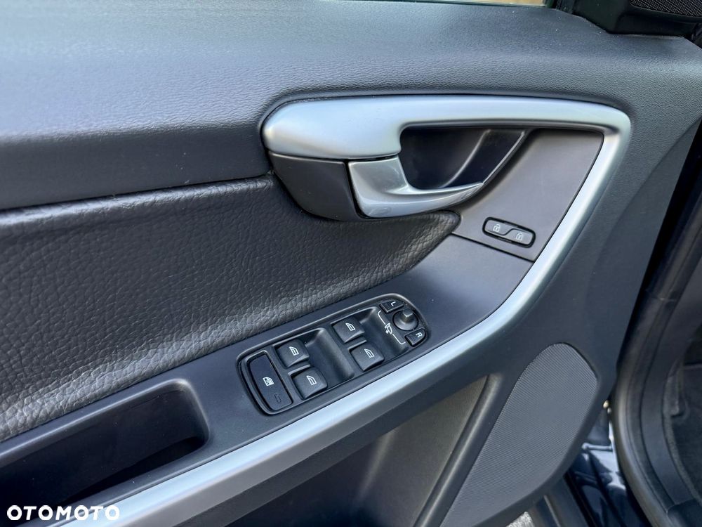 Volvo XC 60 DRIVe Summum - 24