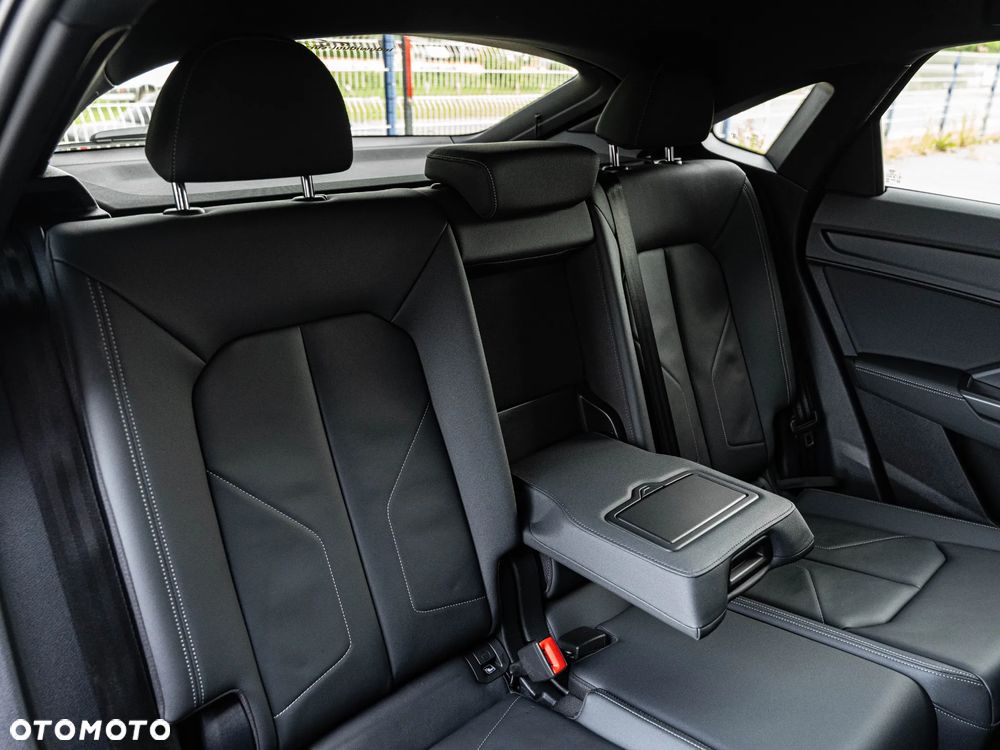 Audi Q3 Sportback 35 TDI S tronic S line - 27