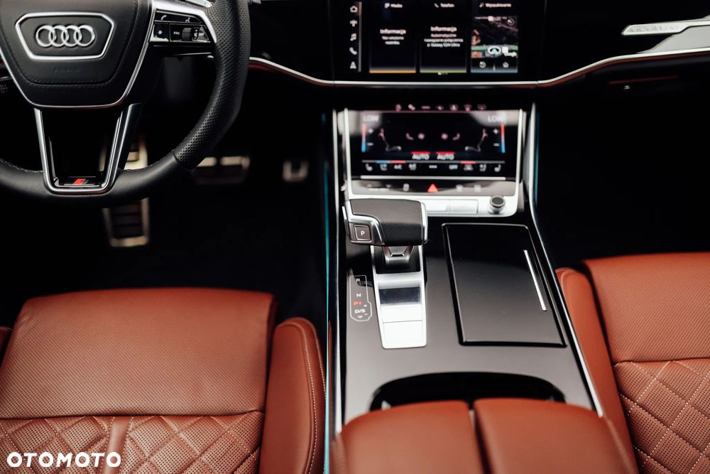 Audi S8 - 29