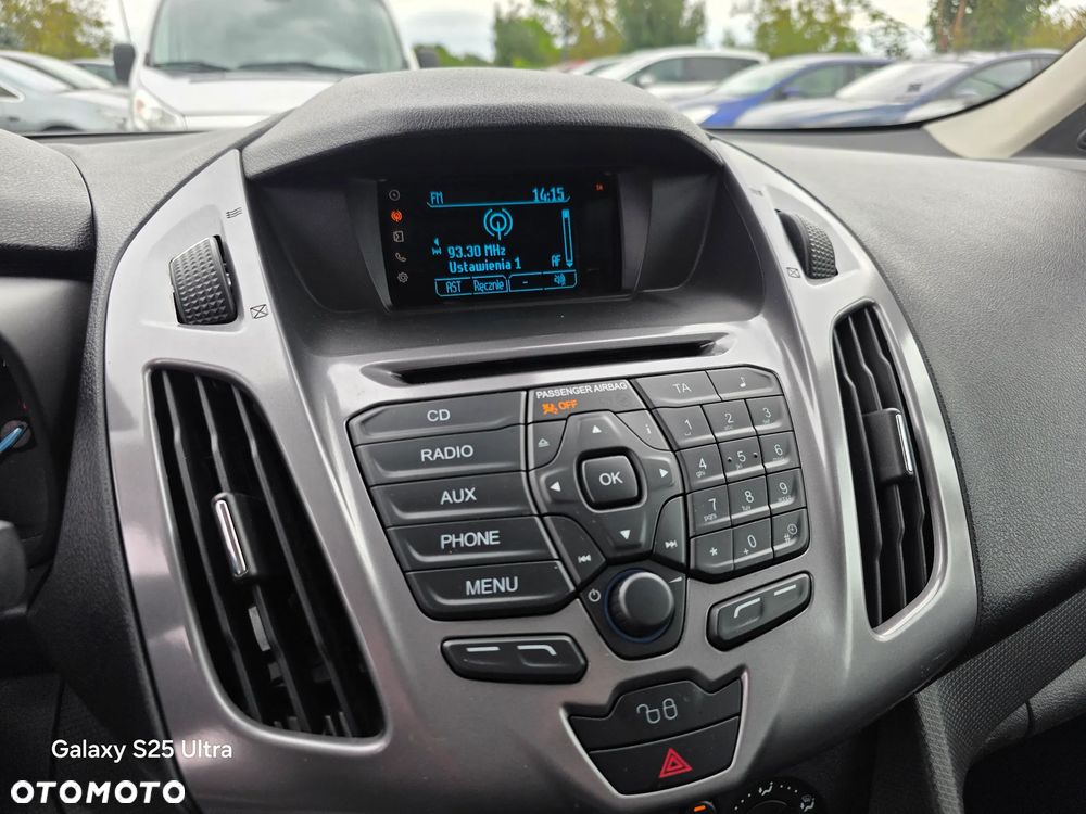 Ford Transit Connect - 32