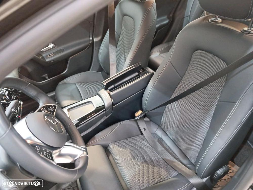 Mercedes-Benz A 250 Limousine e - 5