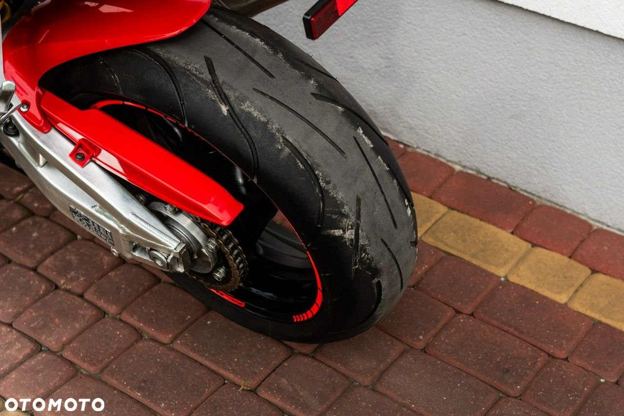 Honda CBR - 8