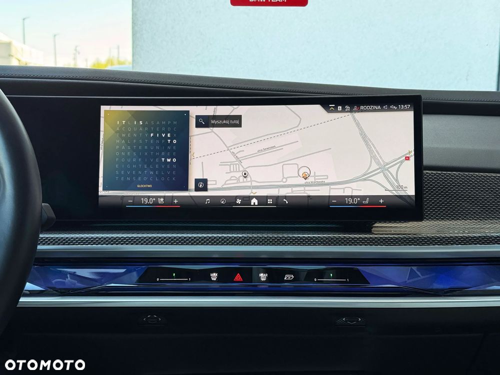 BMW Seria 7 740d xDrive mHEV sport - 34