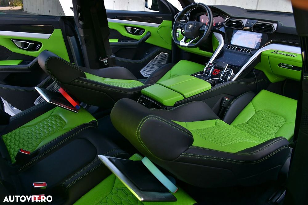 Lamborghini URUS Standard - 14