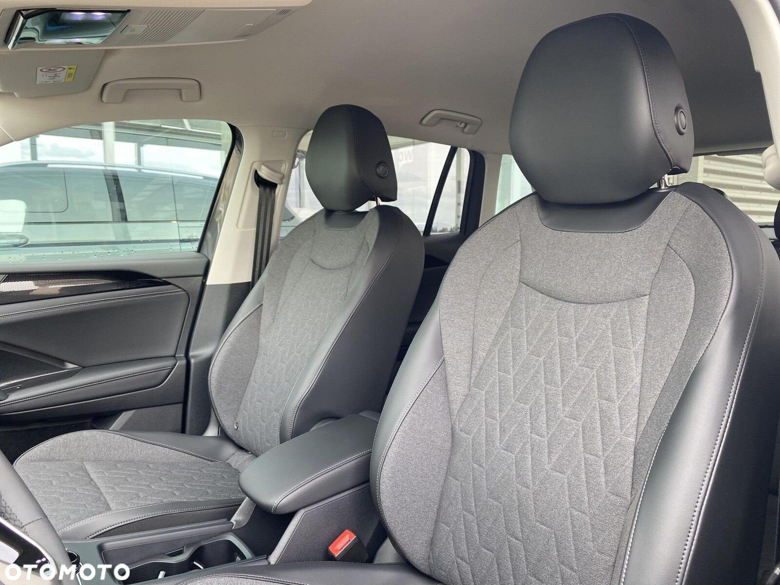 Volkswagen Tiguan - 10