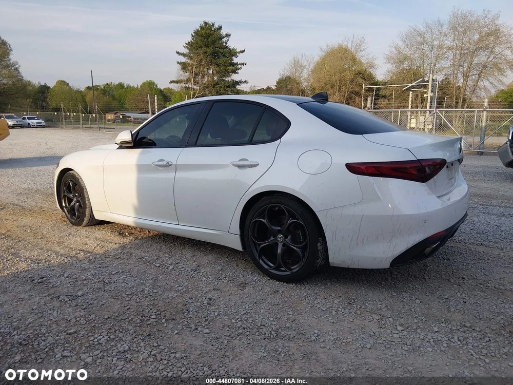 Alfa Romeo Giulia - 3