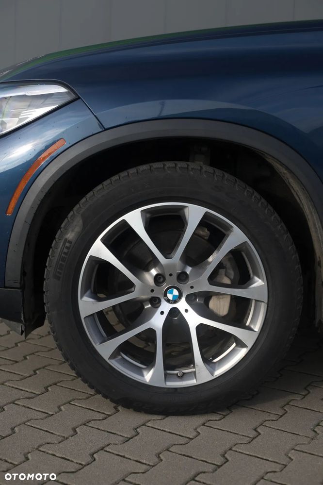 BMW X5 xDrive40i xLine - 17
