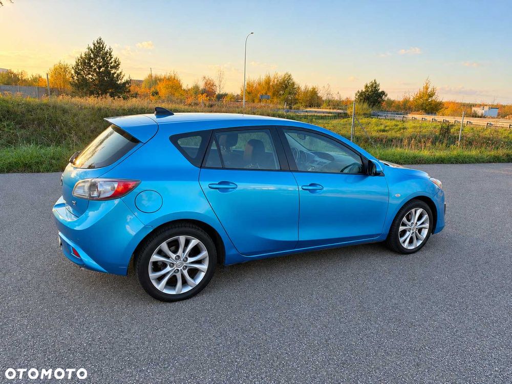 Mazda 3 - 1
