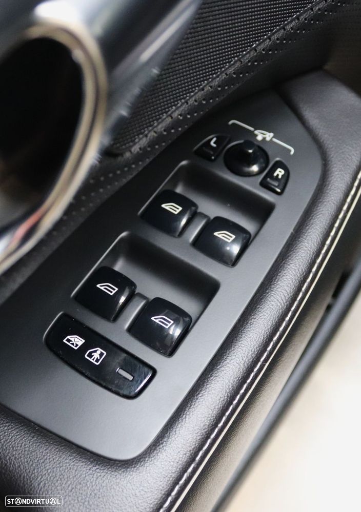 Volvo S90 2.0 T8 R-Design AWD Geartronic - 13