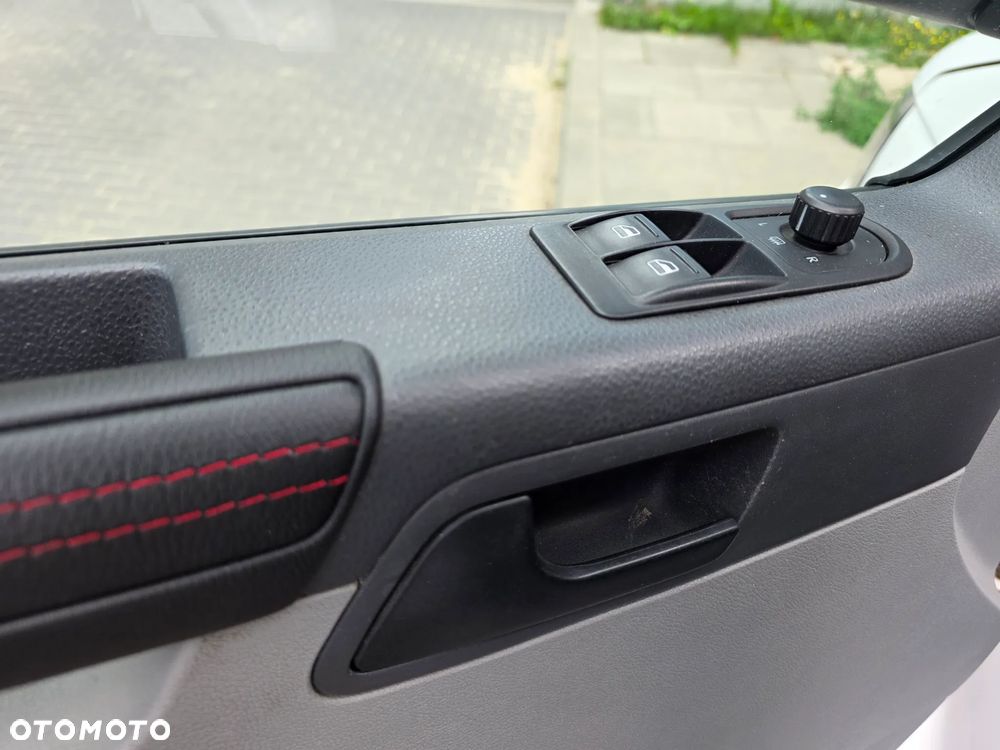 Volkswagen Transporter - 7