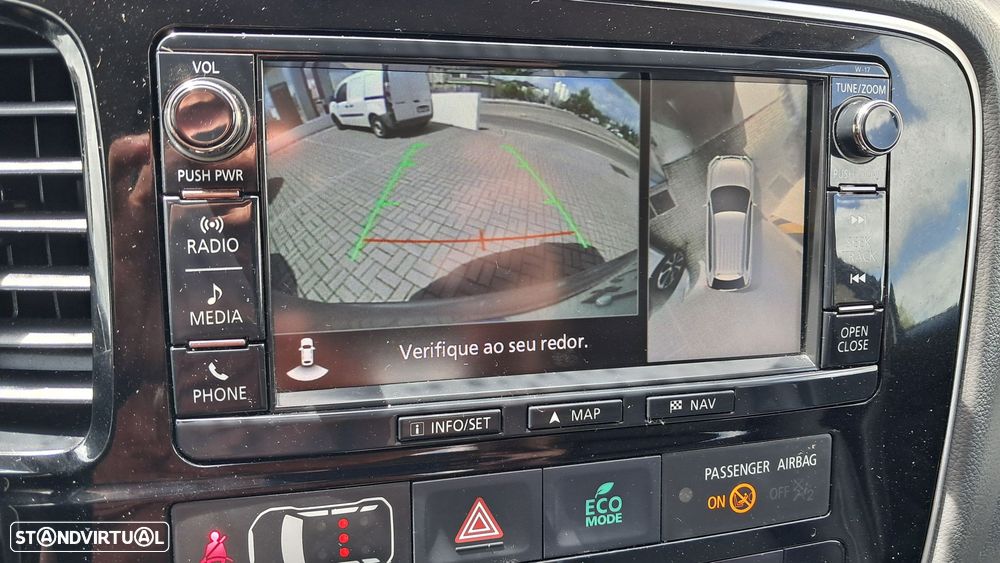 Mitsubishi Outlander 2.0 Instyle Navi - 8