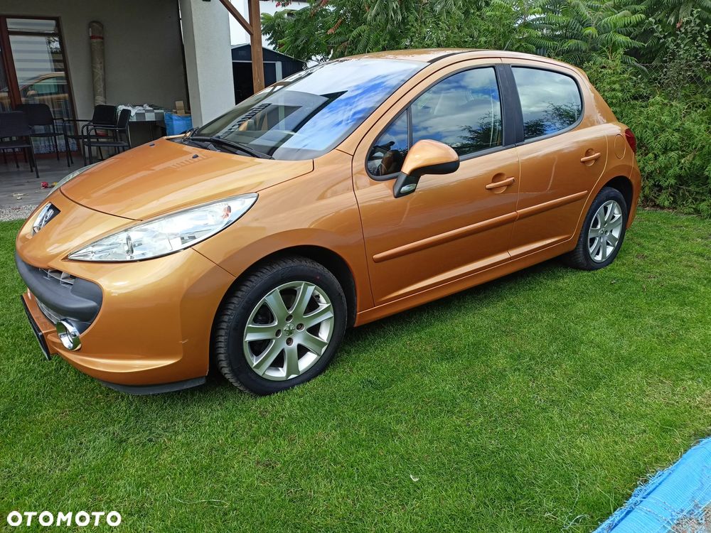 Peugeot 207 - 2