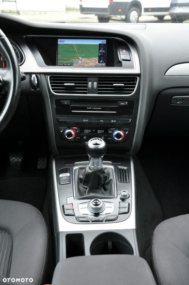 Audi A4 Avant 2.0 TDI - 24