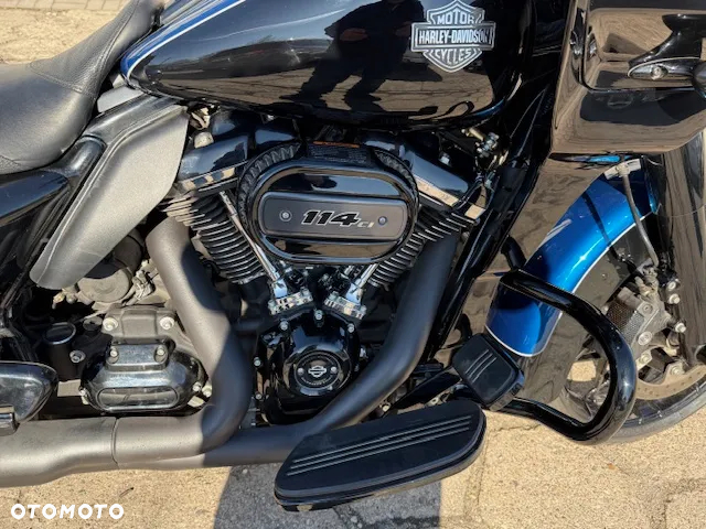 Harley-Davidson Touring Road Glide - 17