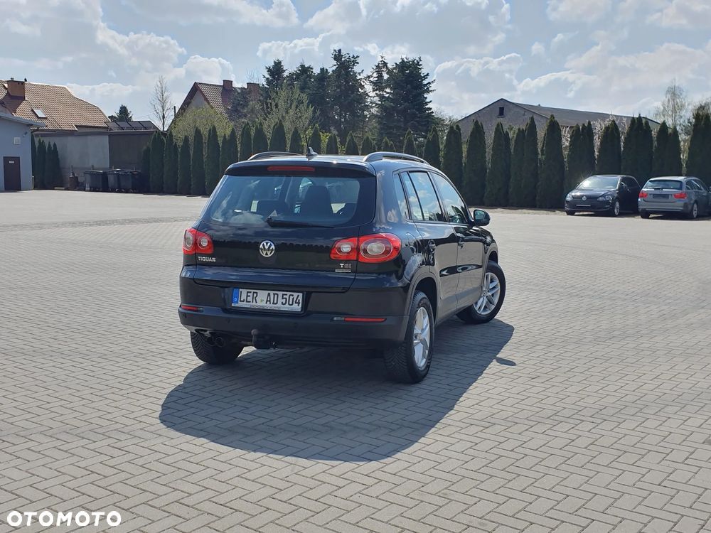 Volkswagen Tiguan - 13
