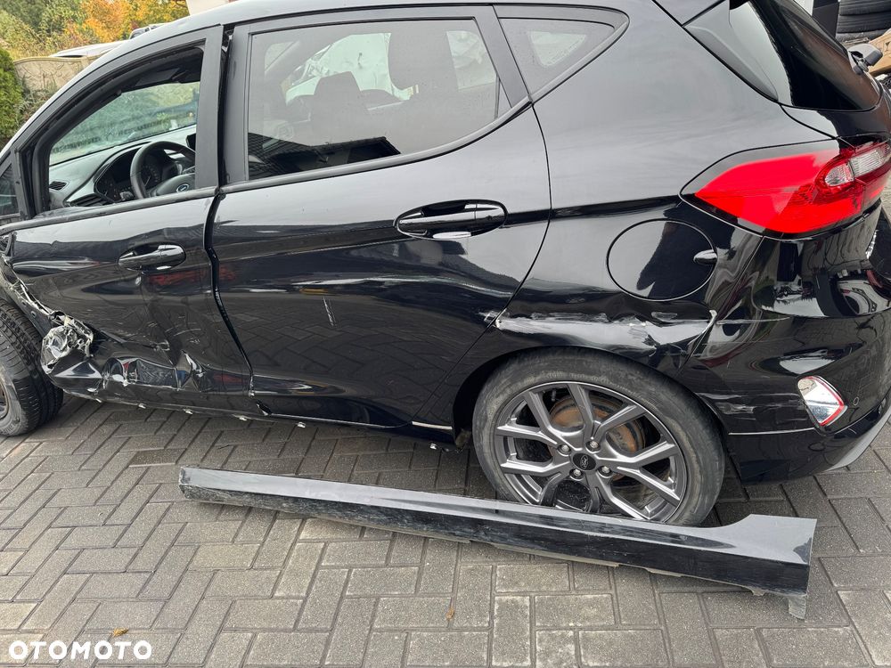Ford Fiesta - 10