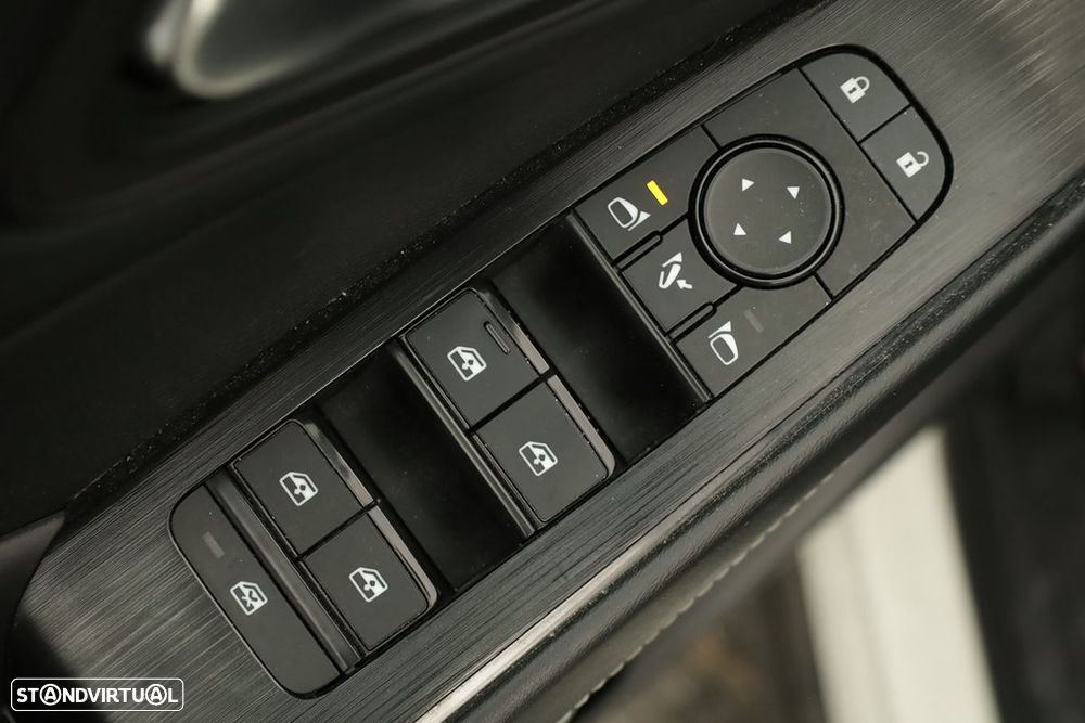 Nissan Qashqai 1.3 DIG-T N-Connecta LED Xtronic - 19