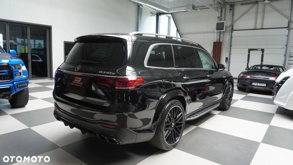Mercedes-Benz GLS - 14