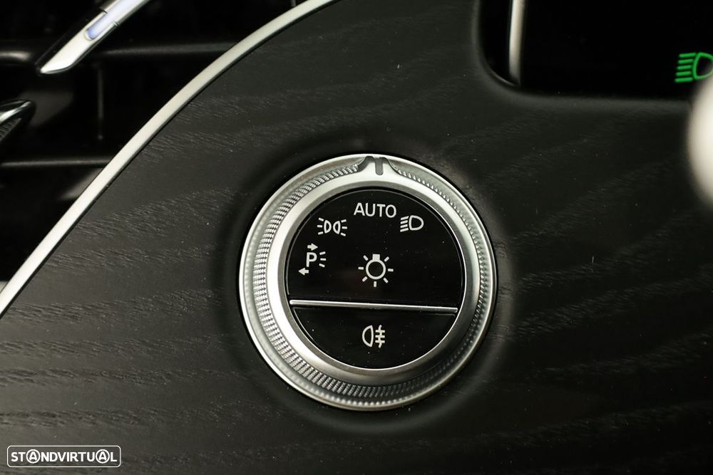 Mercedes-Benz E 300 de Avantgarde - 19