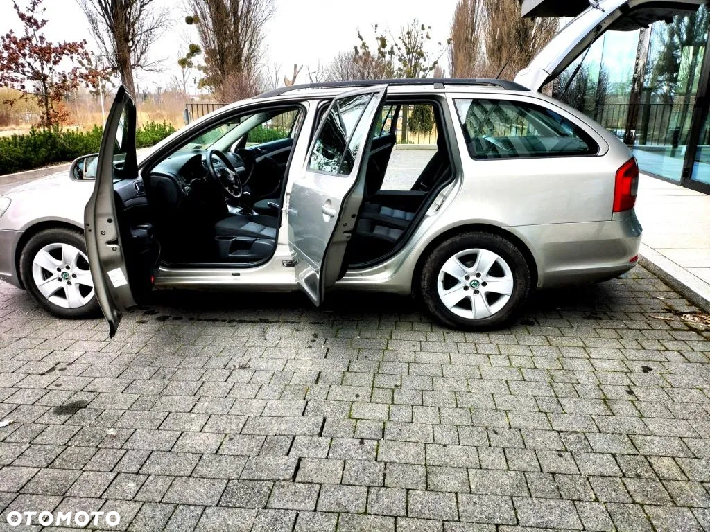 Skoda Octavia 2.0 TDI Ambiente - 13