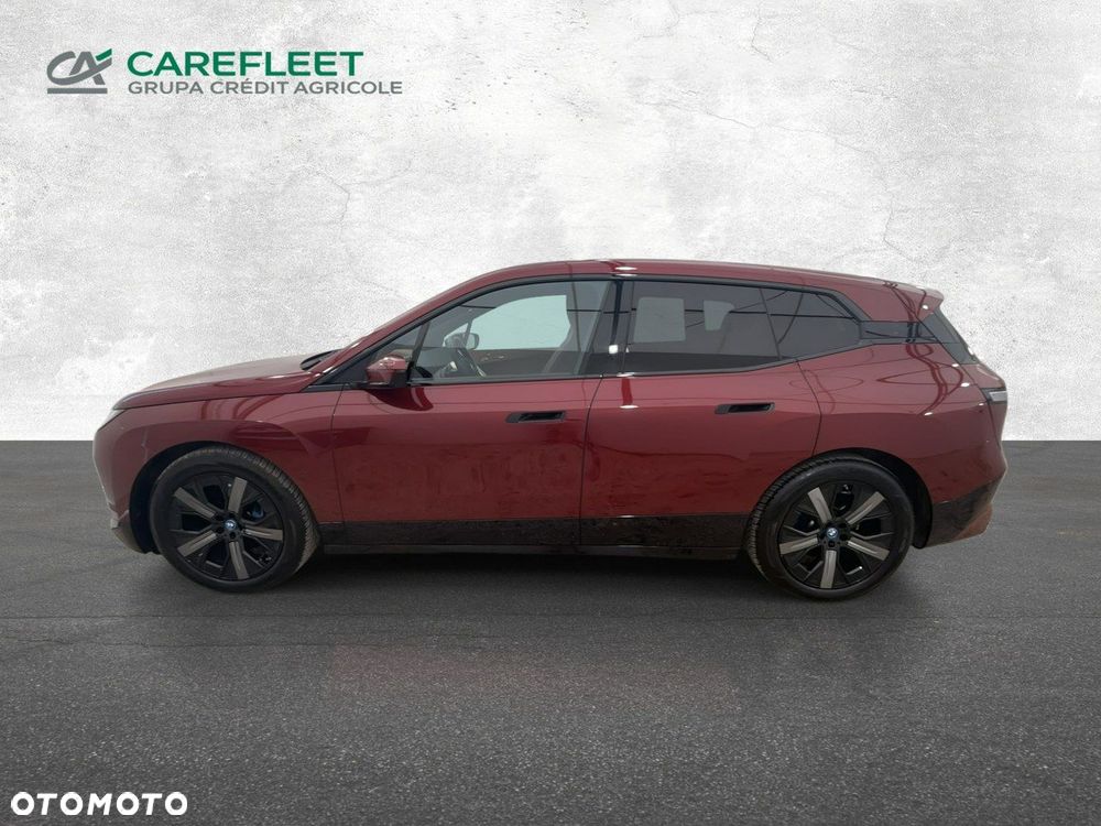 BMW iX - 8