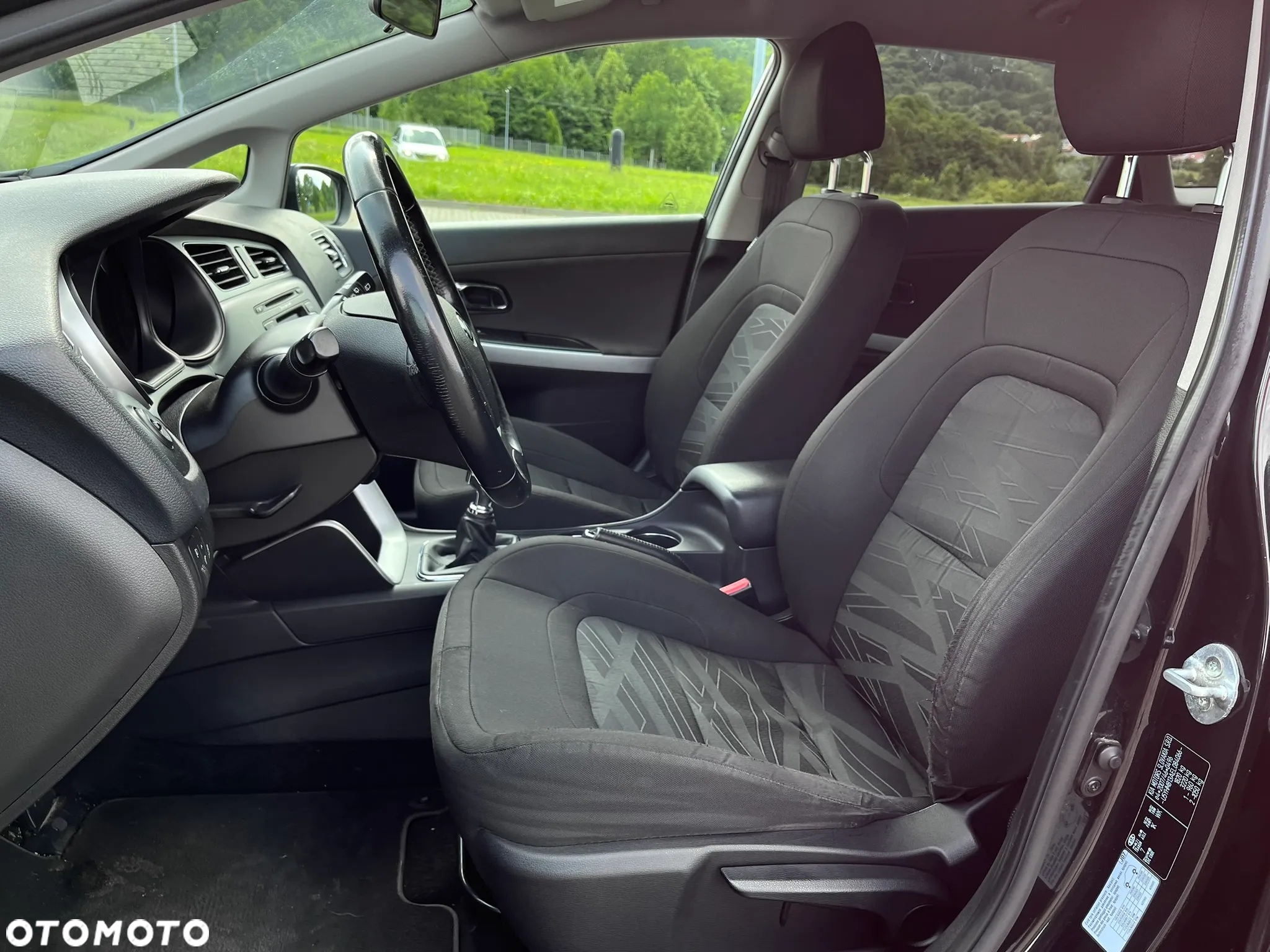 Kia Ceed 1.6 GDI Dream-Team Edition - 19