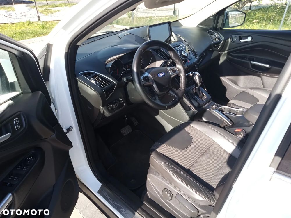 Ford Kuga 2.0 TDCi 4x4 Titanium - 9
