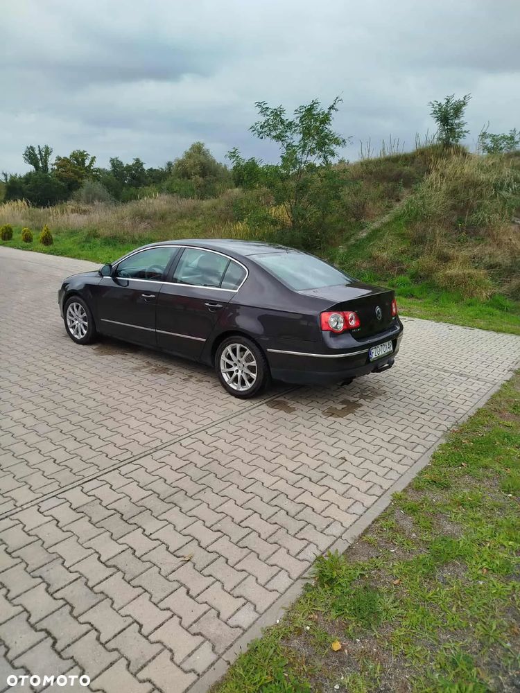 Volkswagen Passat 2.0 TDI DPF Comfortline - 2
