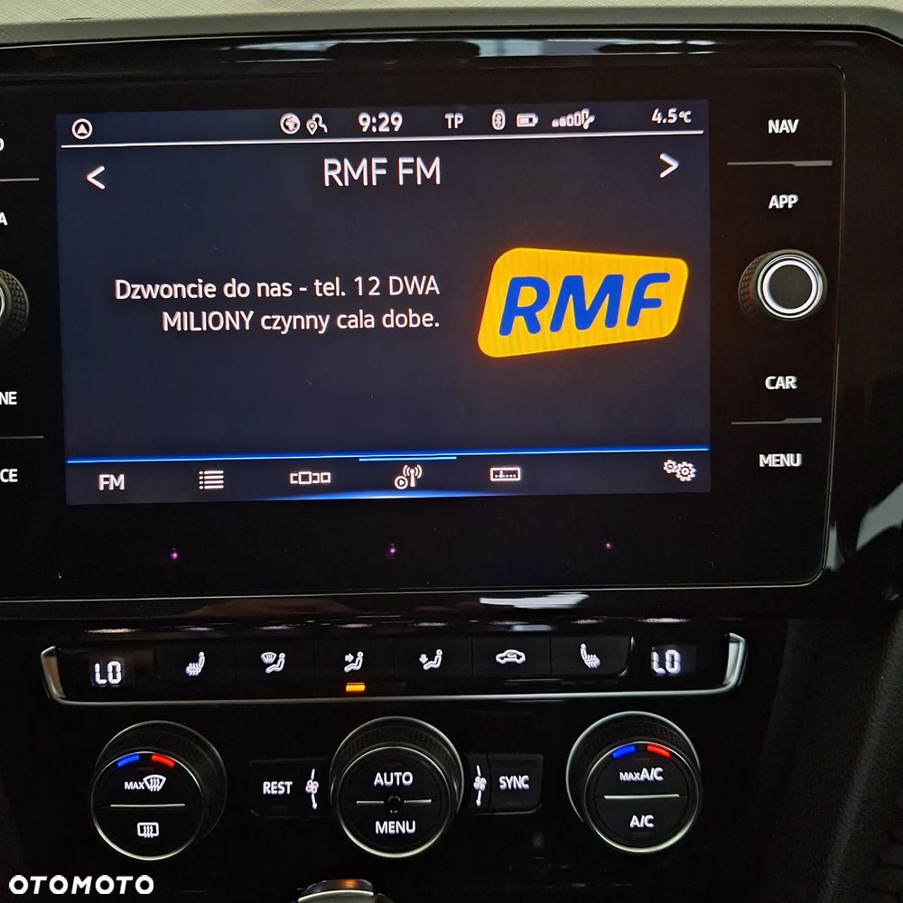 Volkswagen Passat - 18