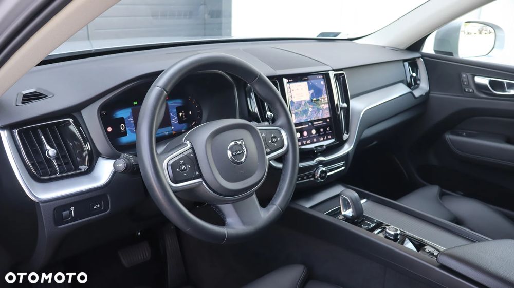 Volvo XC 60 B4 D AWD Momentum Pro - 14