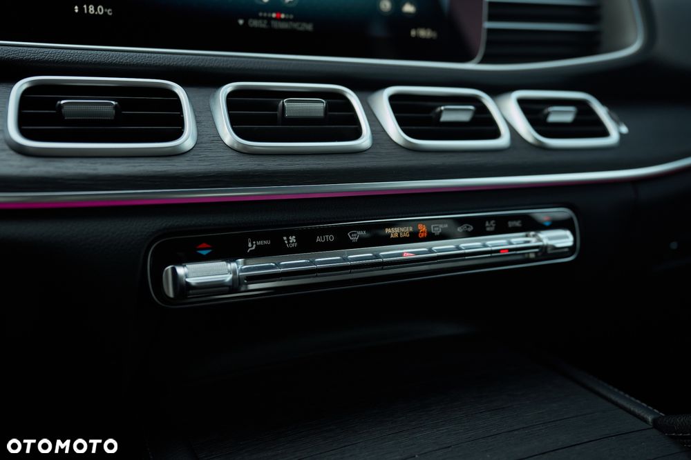 Mercedes-Benz GLE 300 d 4-Matic - 25