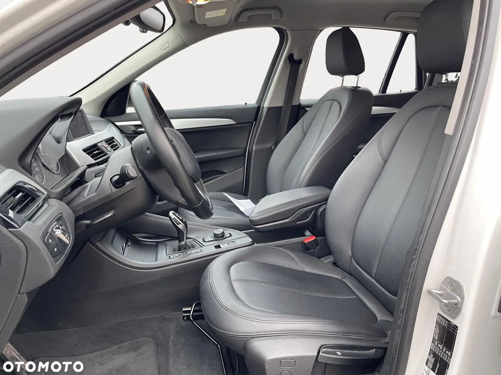 BMW X1 xDrive25i Advantage - 9